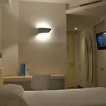 Life Seaview & 4*