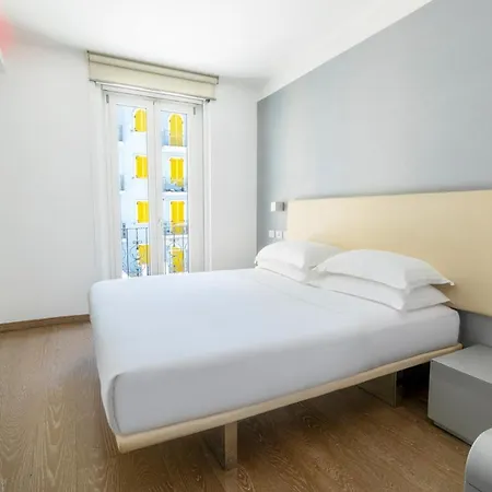 Life Seaview & 4*