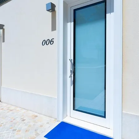 Life Seaview & Hotel