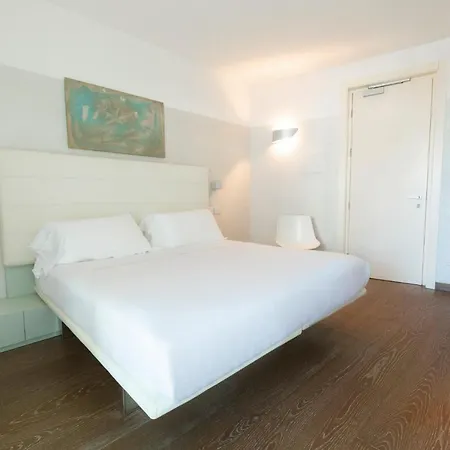 Hotel Life Seaview & 4*