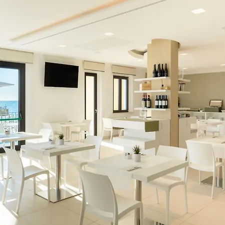 Life Seaview & Hotel Porto Recanati