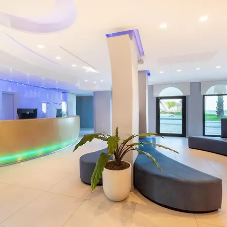 Life Seaview & Hotel 4*