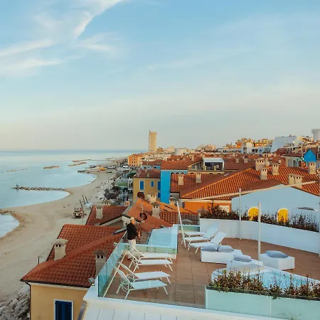 Hotel Life Seaview & Porto Recanati