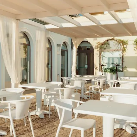 Life Seaview & 4* Porto Recanati