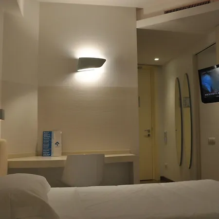 Life Seaview & 4*