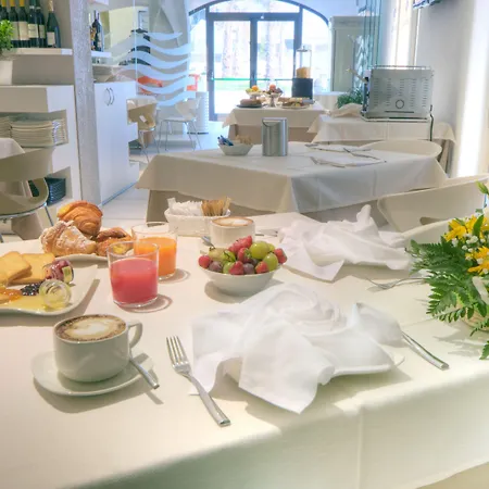Life Seaview & Hotel Porto Recanati