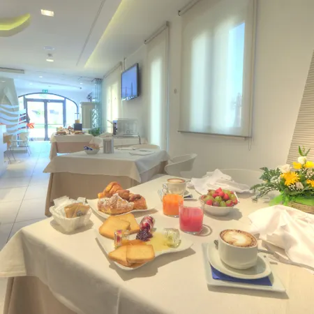 Life Seaview & Hotel Porto Recanati