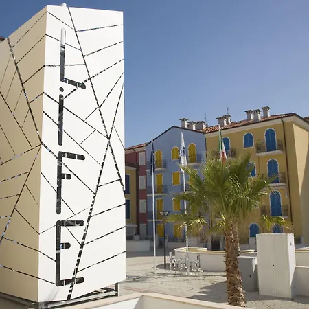 Life Seaview & Hotel